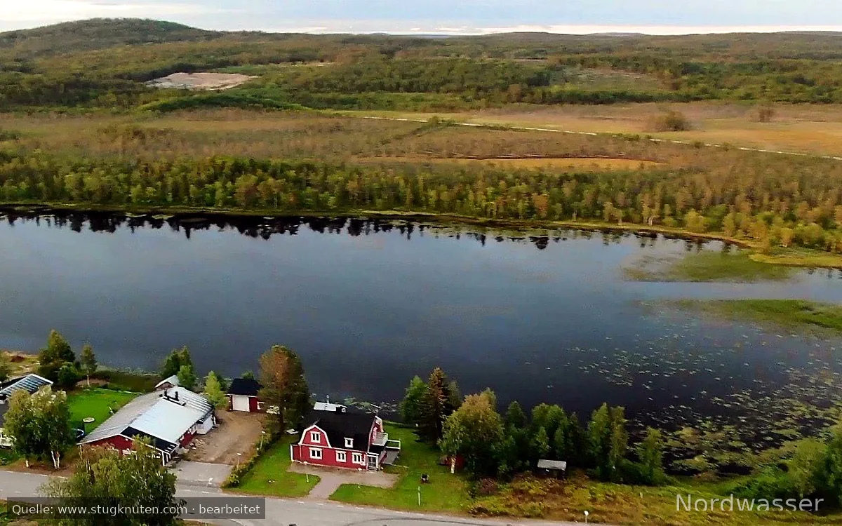 Stor fastighet vid Korpilombolosjön