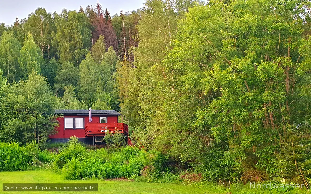 Svensk stuga - 'Björn' - vackert belägen
