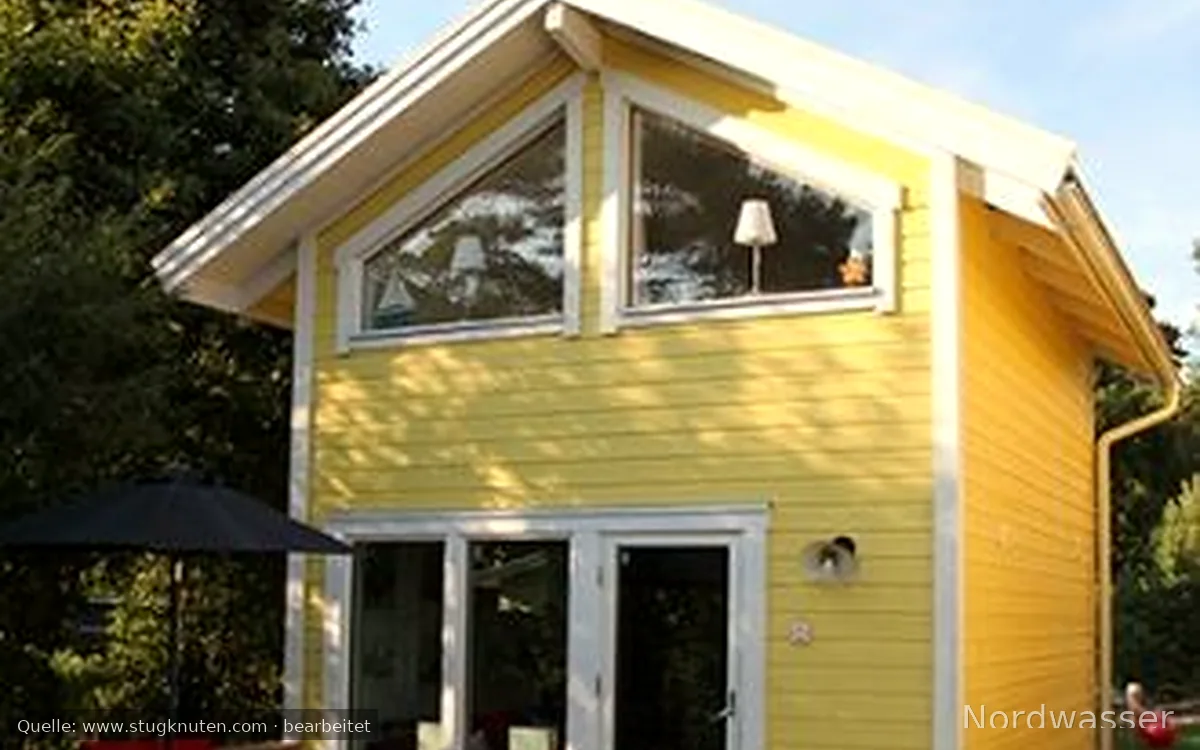 Stuga norr om Varberg med havsutsikt