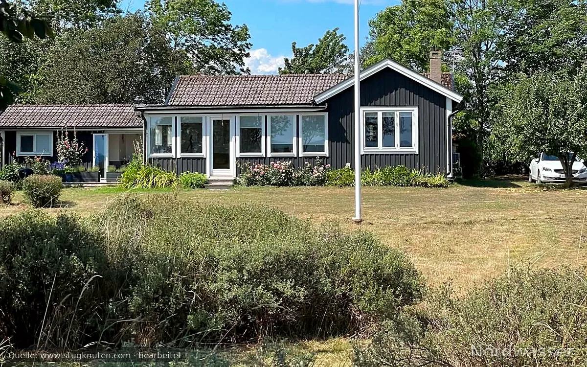 Stuga vid Össby med havsutsikt och enskilt läge