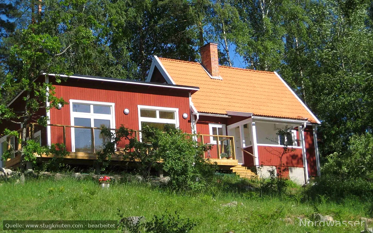 Stuga vid Sigtuna, Garnsviken, sjötomt.