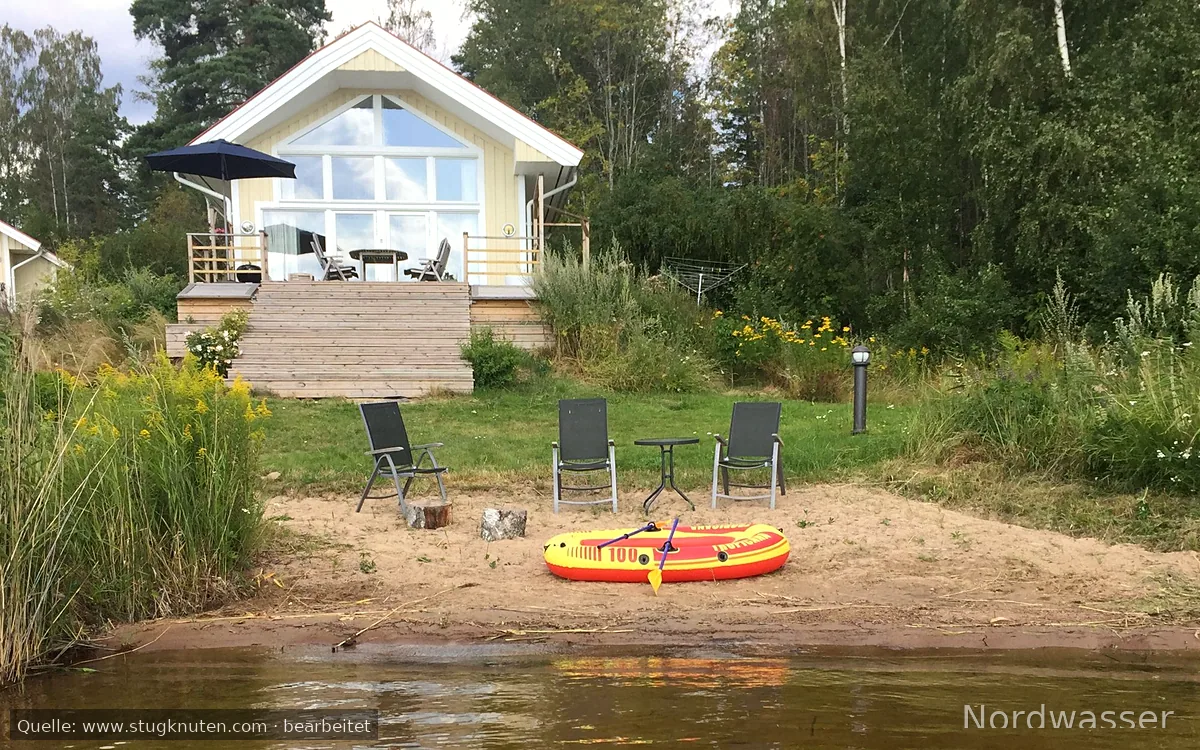 Mindre strandvilla vid Vänern utanför Karlstad