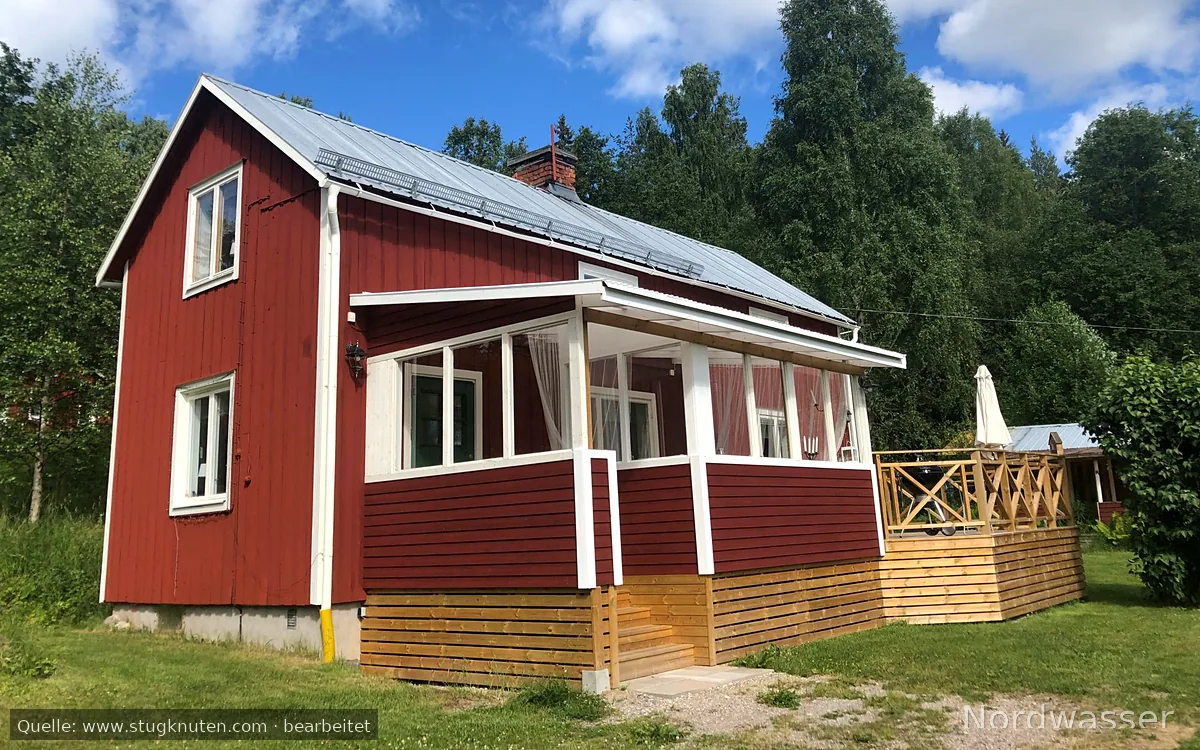 Mysig stuga i Hassela med utsikt över fjällen