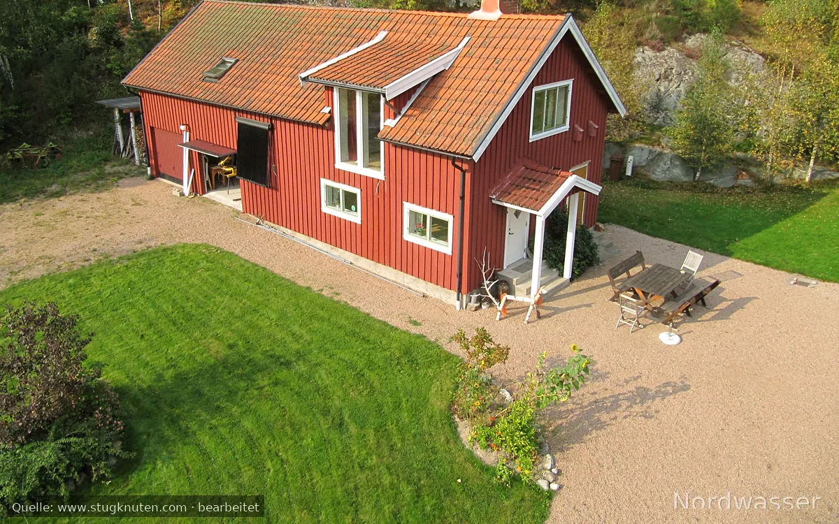 Mysig stuga nära Gullmarsfjorden