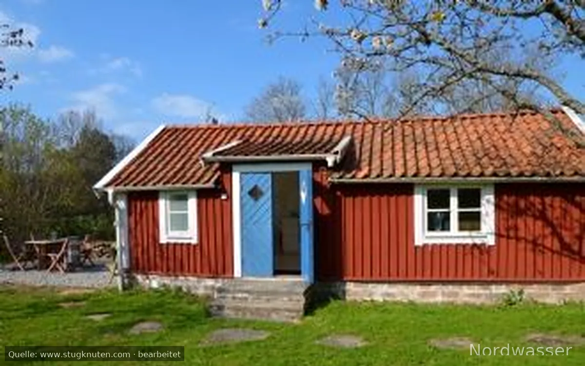 Mysig & renoverad stuga med egen uteplats