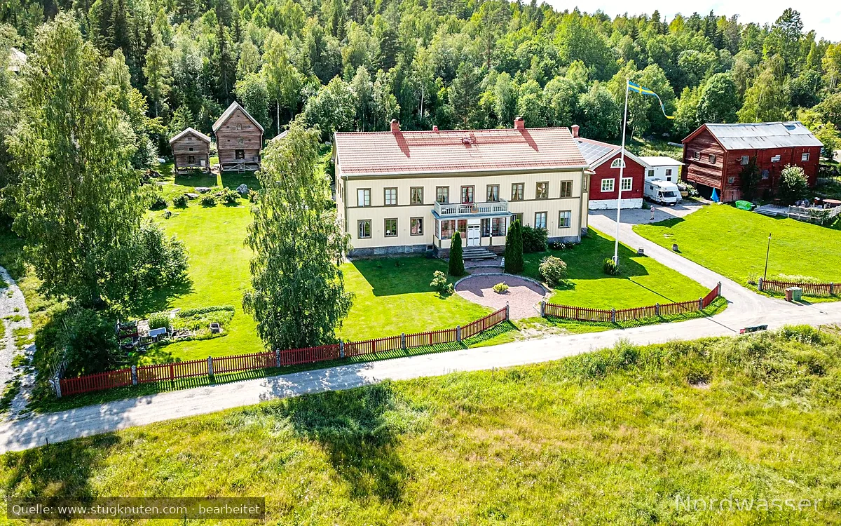 Storslaget boende på Lôkes Hälsingegård i Järvsö
