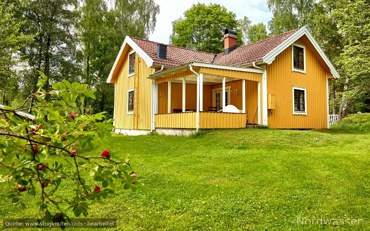Mysig liten stuga i lugnt och avskilt läge