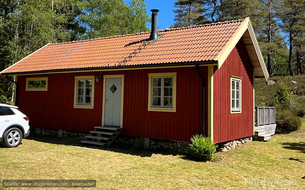 Stuga, Orust, Bohuslän, lugnt läge, skog, havsnära