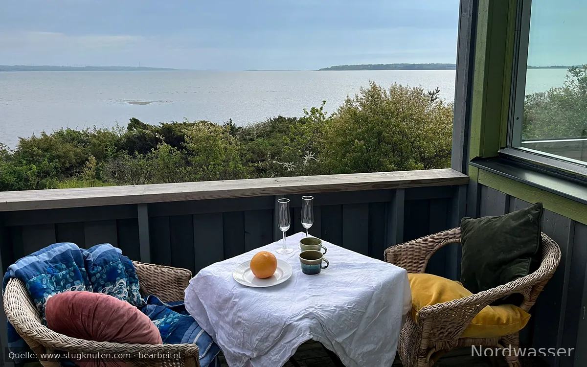 Stuga direkt vid havet i sommarparadiset Frillesås