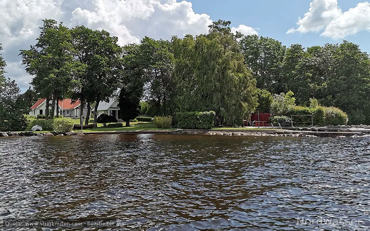 Stuga vid Ivösjöns strand