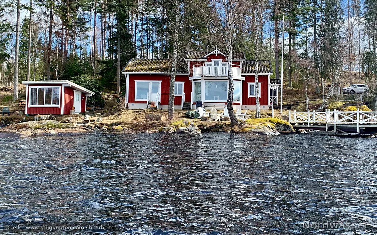 Hus med sjötomt (8 sovplatser)