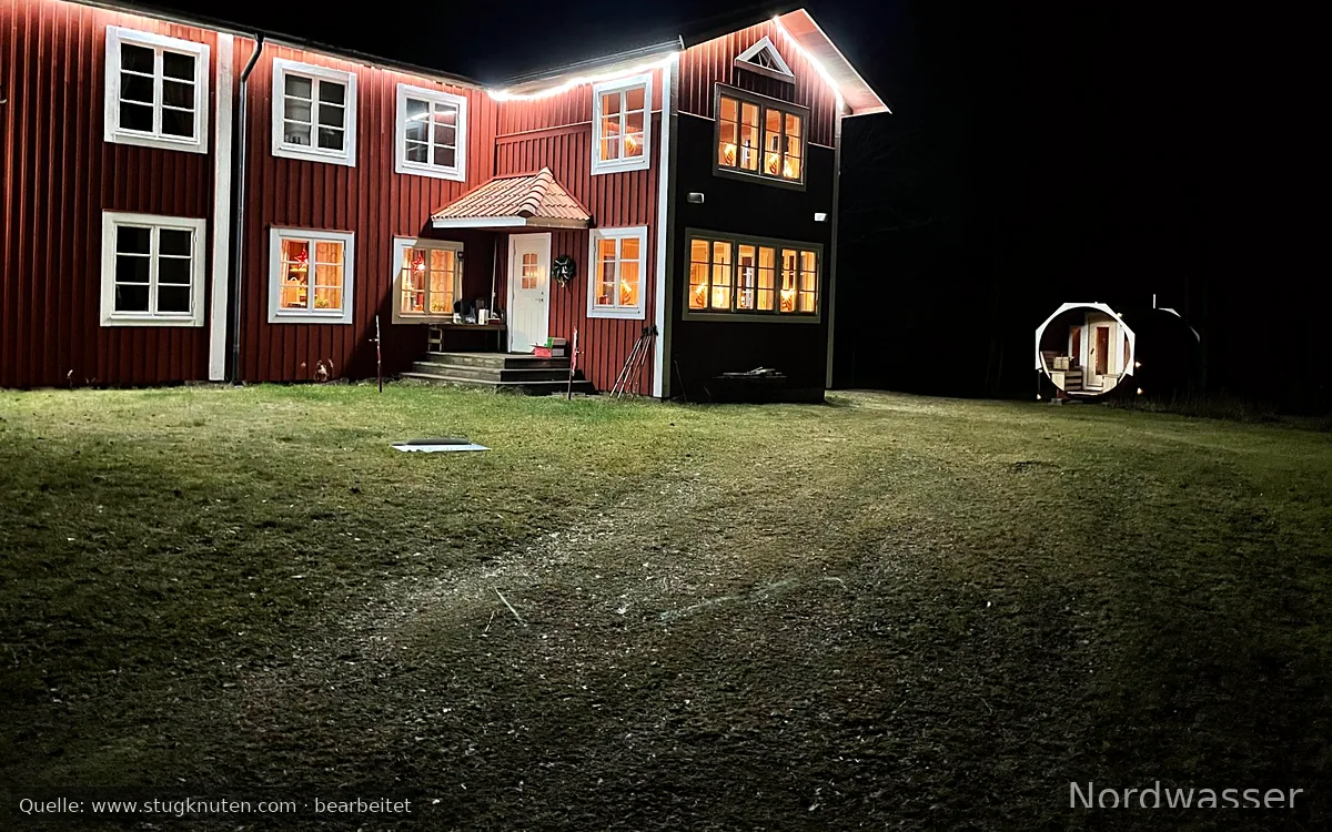 Semester i Hälsingegård, sjöutsikt, 14 bäddar