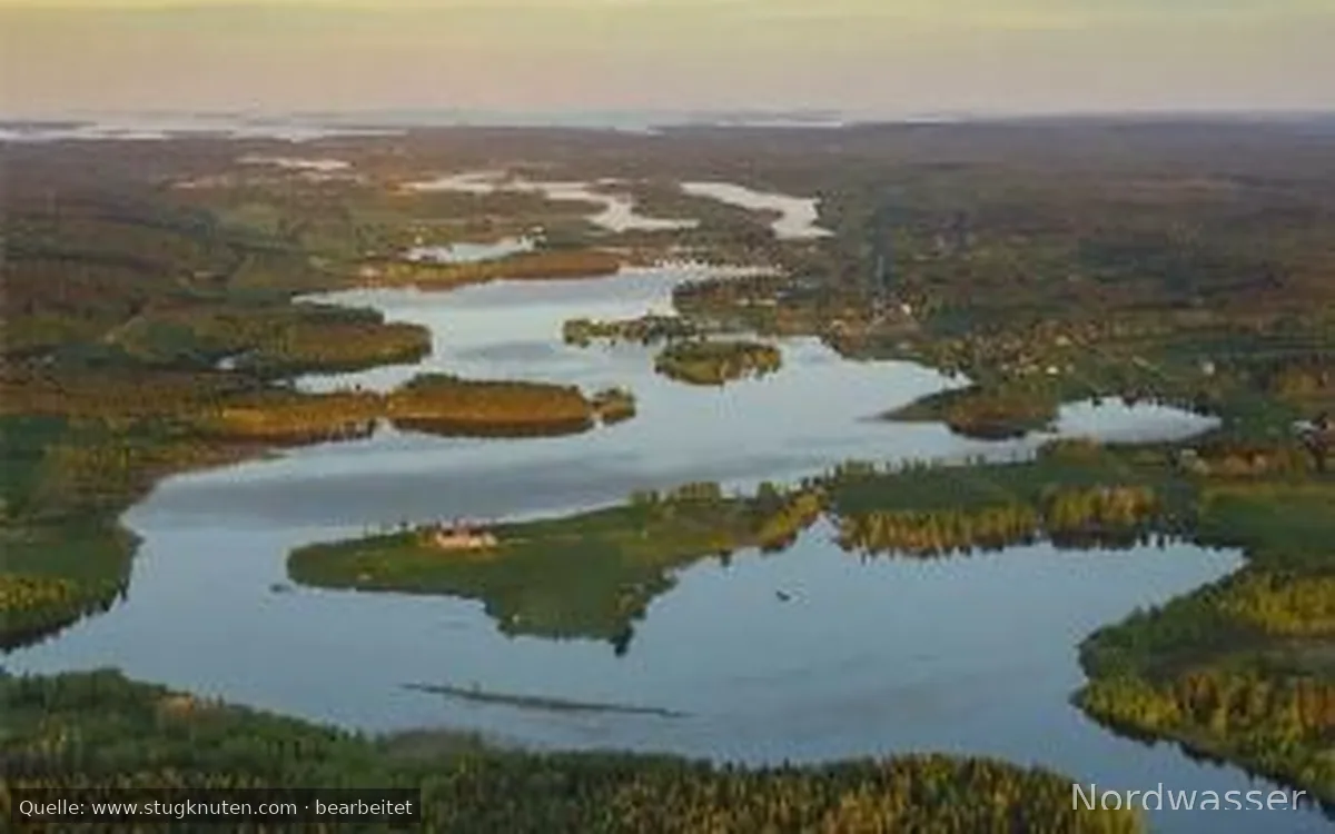Gårdshus med unikt naturskönt läge