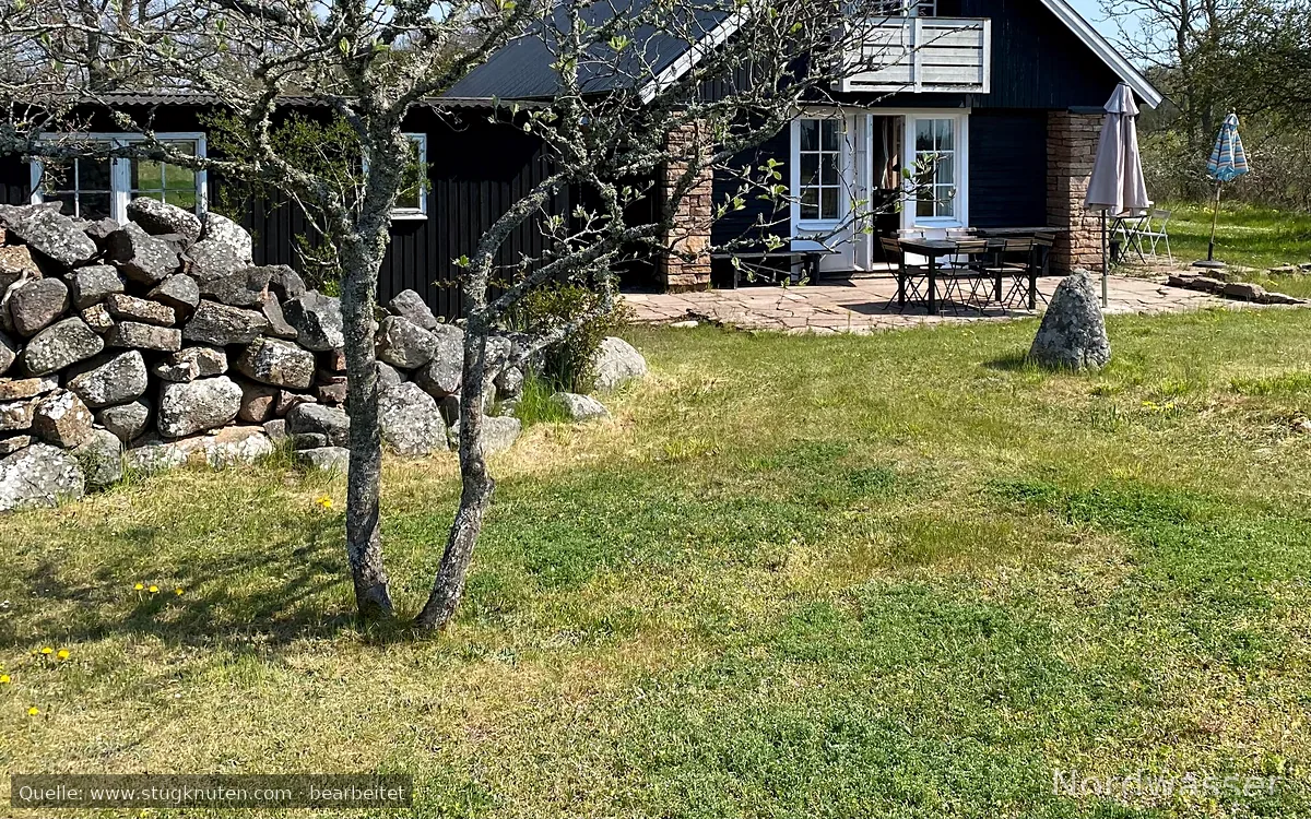 Öland - Stenhus med naturskön miljö invid Naturres