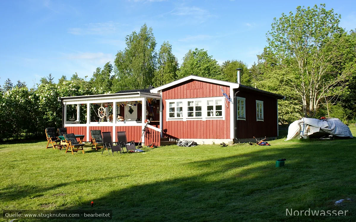 Stuga på bästa läge på sagoön IVÖ