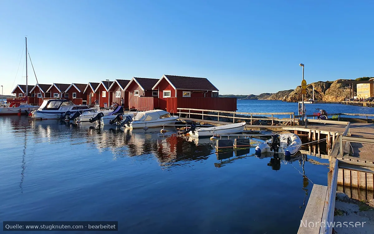 Idylliskt fritidshus på västkusten nära salta bad