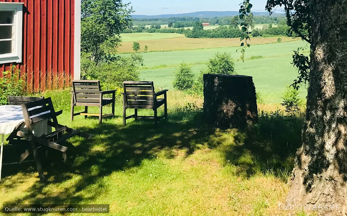 Trivsamt torp i naturskön miljö
