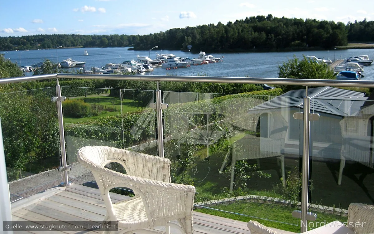 Stort hus nära Stockholm, vatten, bad och natur