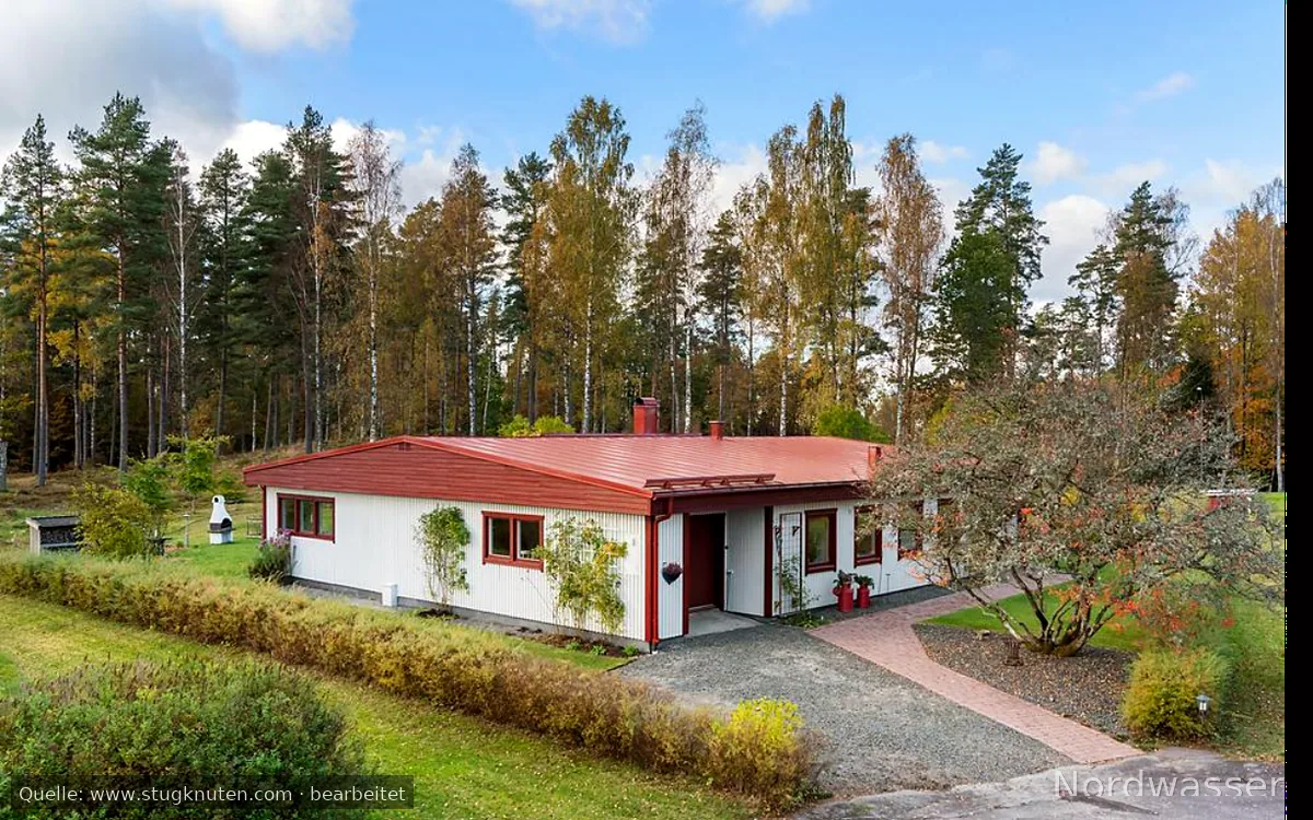 Generös enplansvilla med bad, fiske och skog