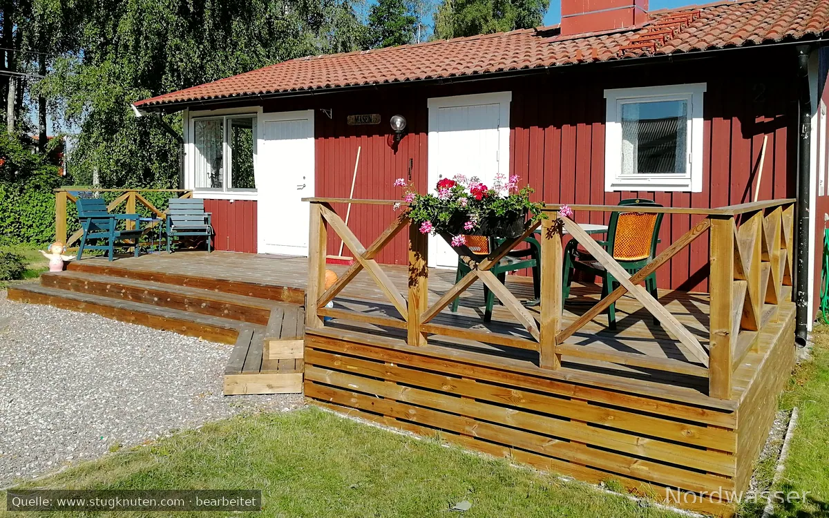 Charmig Stuga vid sjön Tisaren
