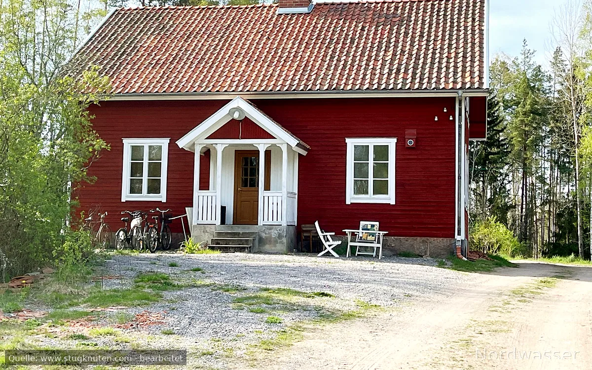 Sommarhus med avskilt läge i Julita |SE14028