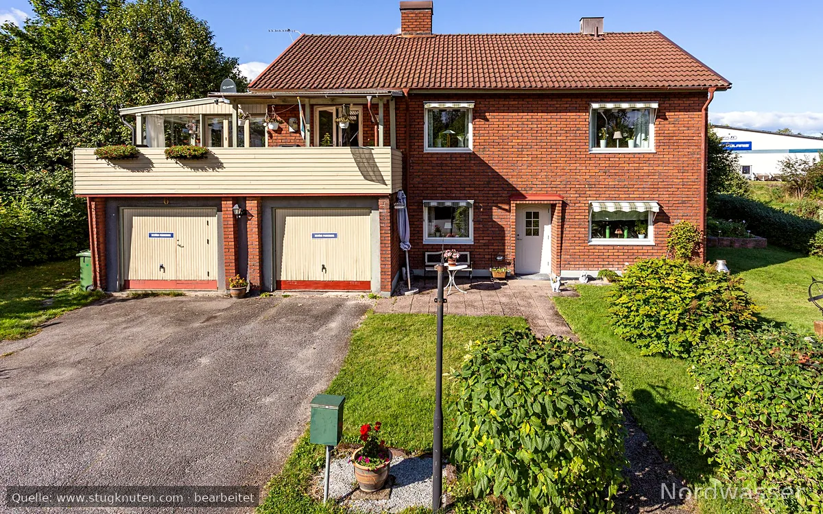 Stor villa på två våningar med alla bekvämligheter
