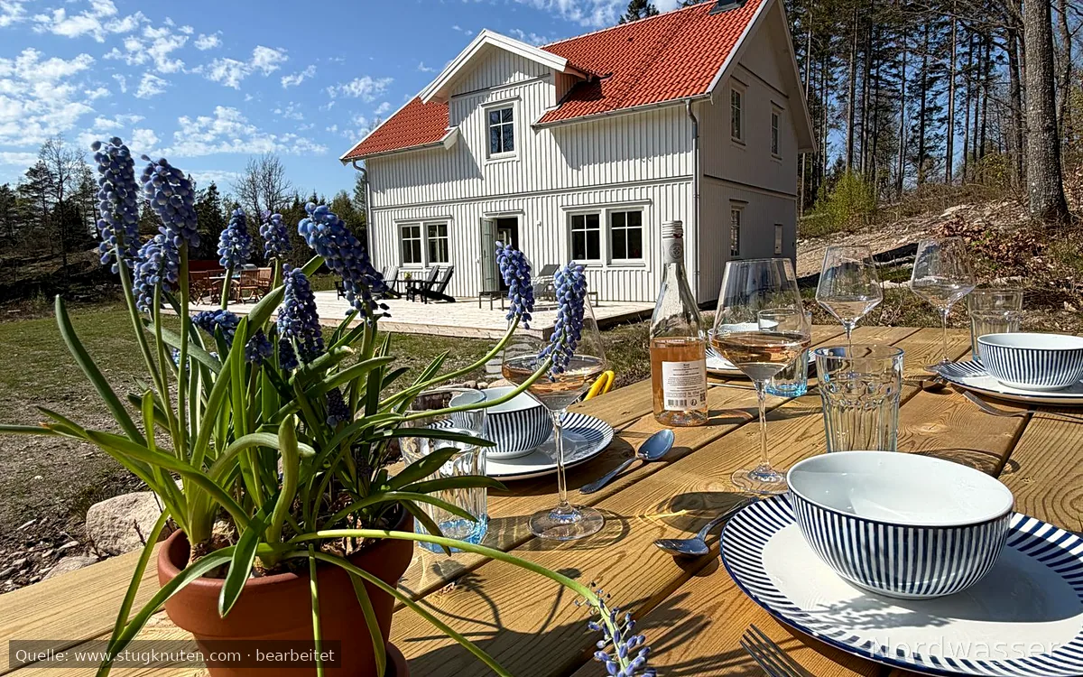 Evenröd Sjöhus