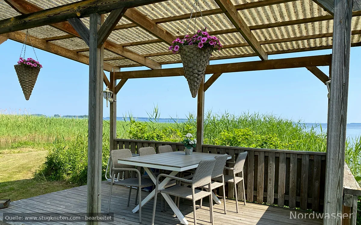 Sommarhus vid Södra Hjälmaren med sjötomt